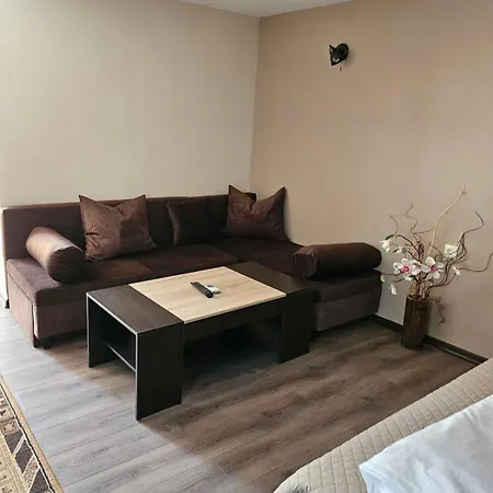 Orehite-family ,food & Pool