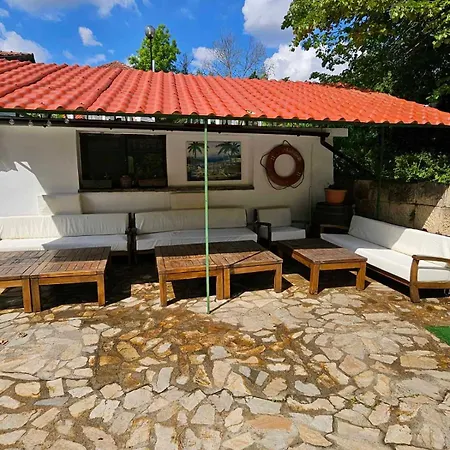 Orehite-family ,food & Pool בית הארחה