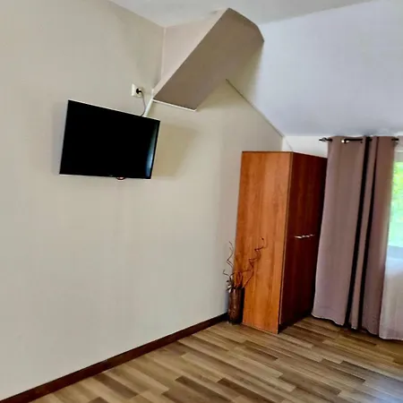 Orehite-family ,food & Pool Bozhichen