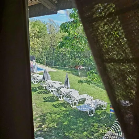 Maison d'hôtes Orehite-family ,food & Pool 3*