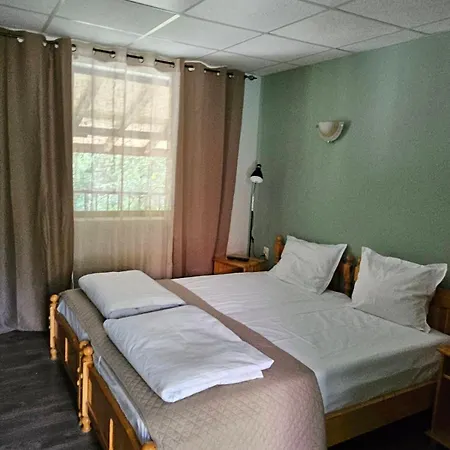 Orehite-family ,food & Pool