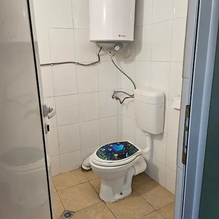 Orehite-family ,food & Pool Casa de hóspedes 3*