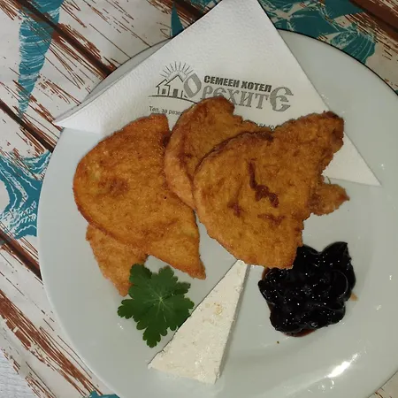Orehite-family ,food & Pool Bozhichen