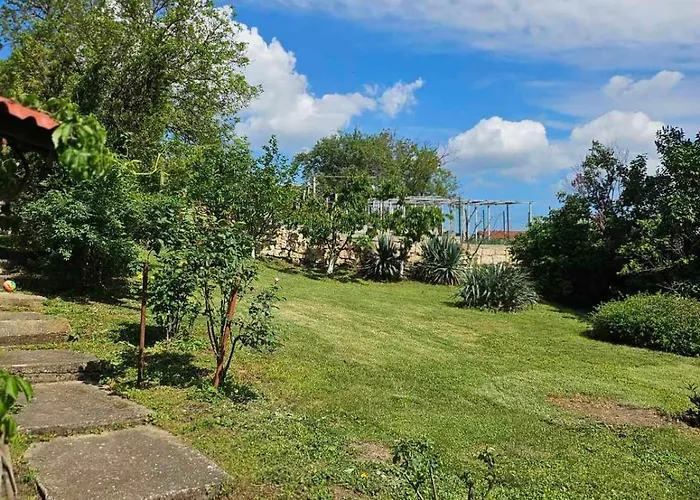 Gasthuis Orehite-family ,food & Pool