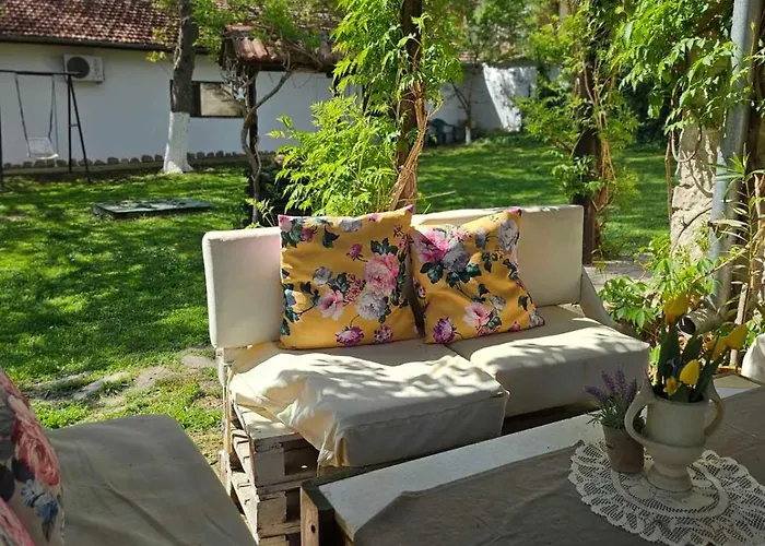 Gasthuis Orehite-family ,food & Pool