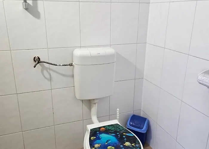 Gasthuis Orehite-family ,food & Pool