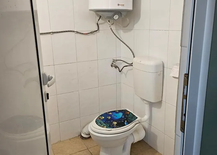 Orehite-family ,food & Pool Gasthuis 3*